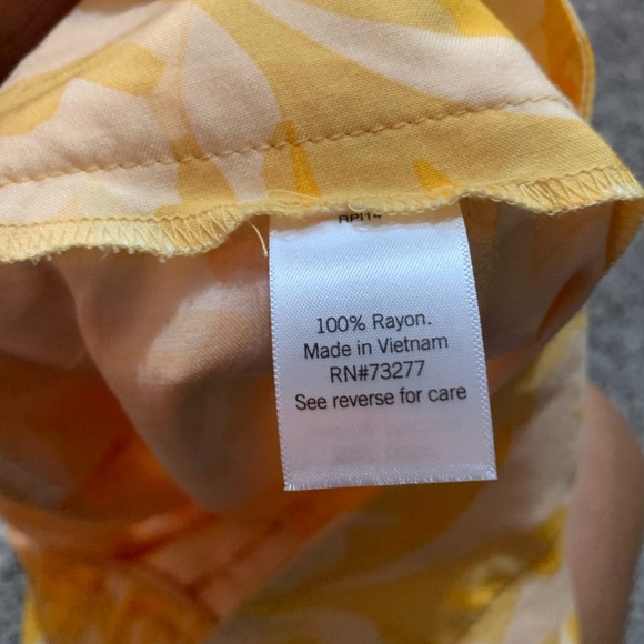 Nine West Mid Rise Pull On Soft Shorts - Picture 6 of 6